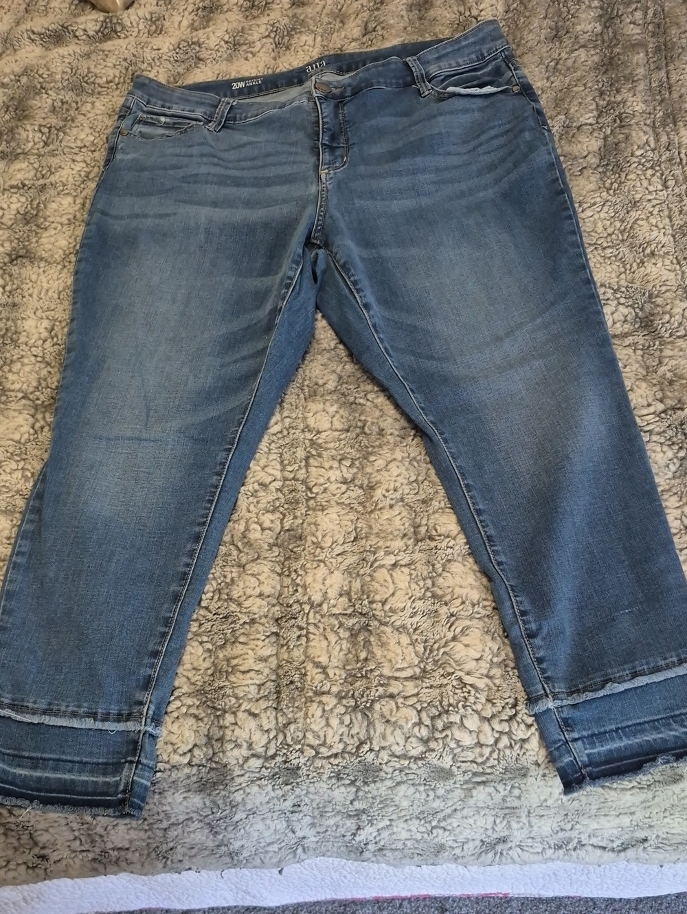 a.n.a 🖤 Women's Blue Cropped Stretch Jeans (1028)